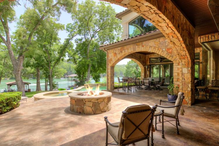 Book Direct Vacation Rentals - ABOVE Luxury Vacation Rentals